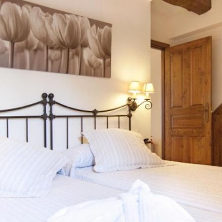 Rusticae Las Casas De Satue Sabiñánigo Eksteriør bilde