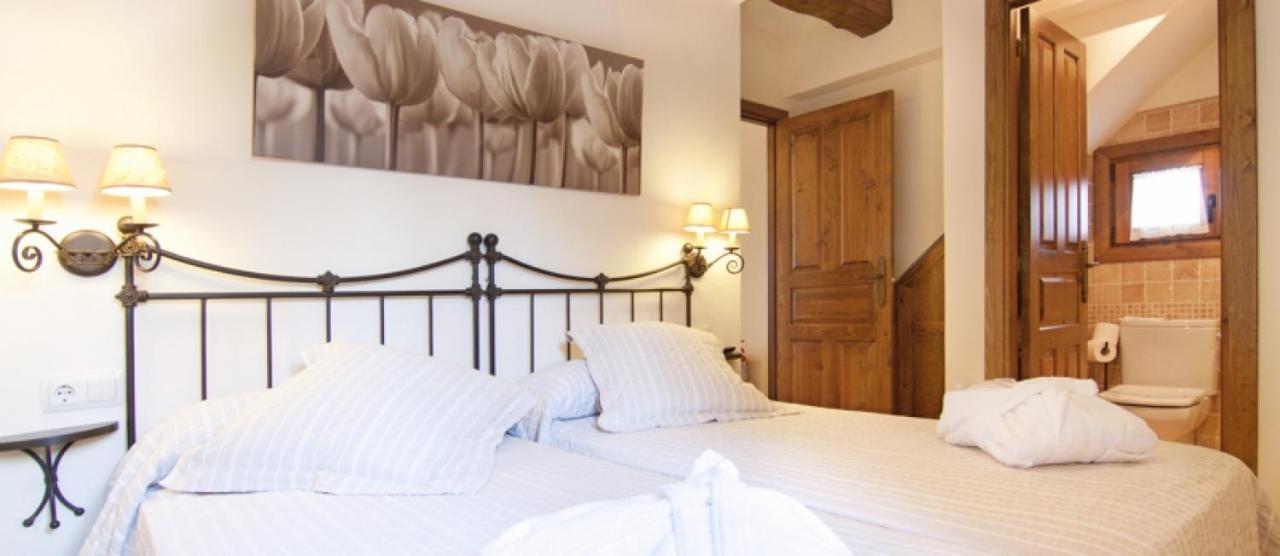 Rusticae Las Casas De Satue Sabiñánigo Eksteriør bilde