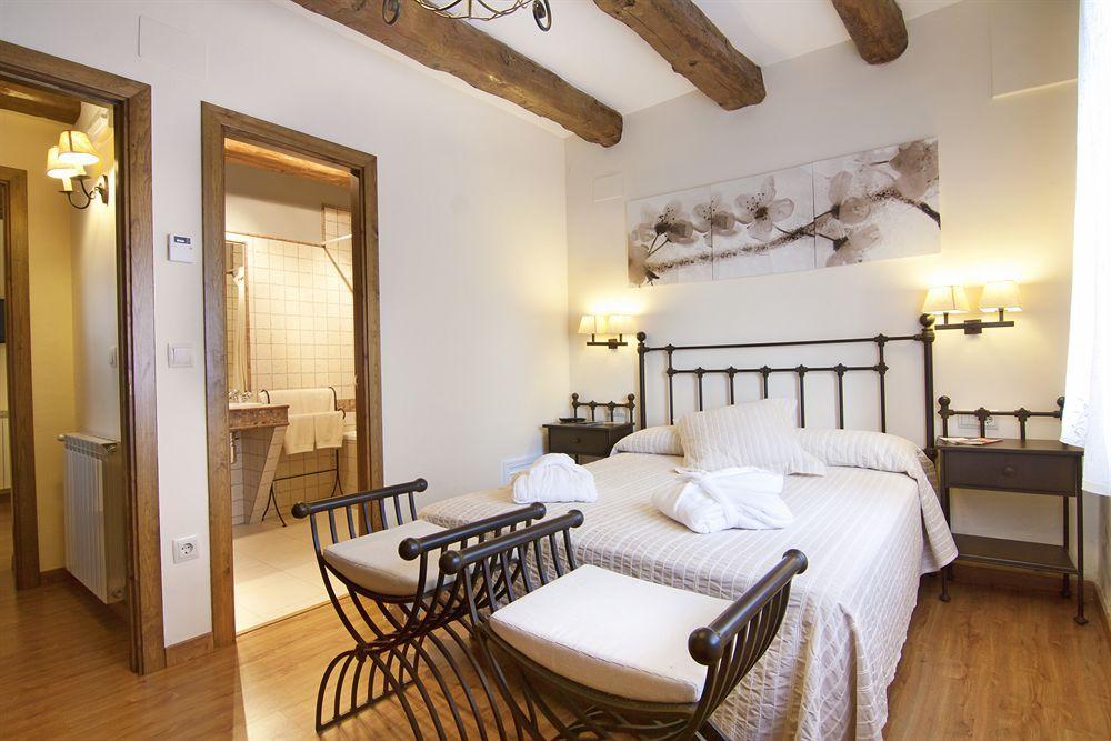 Rusticae Las Casas De Satue Sabiñánigo Eksteriør bilde